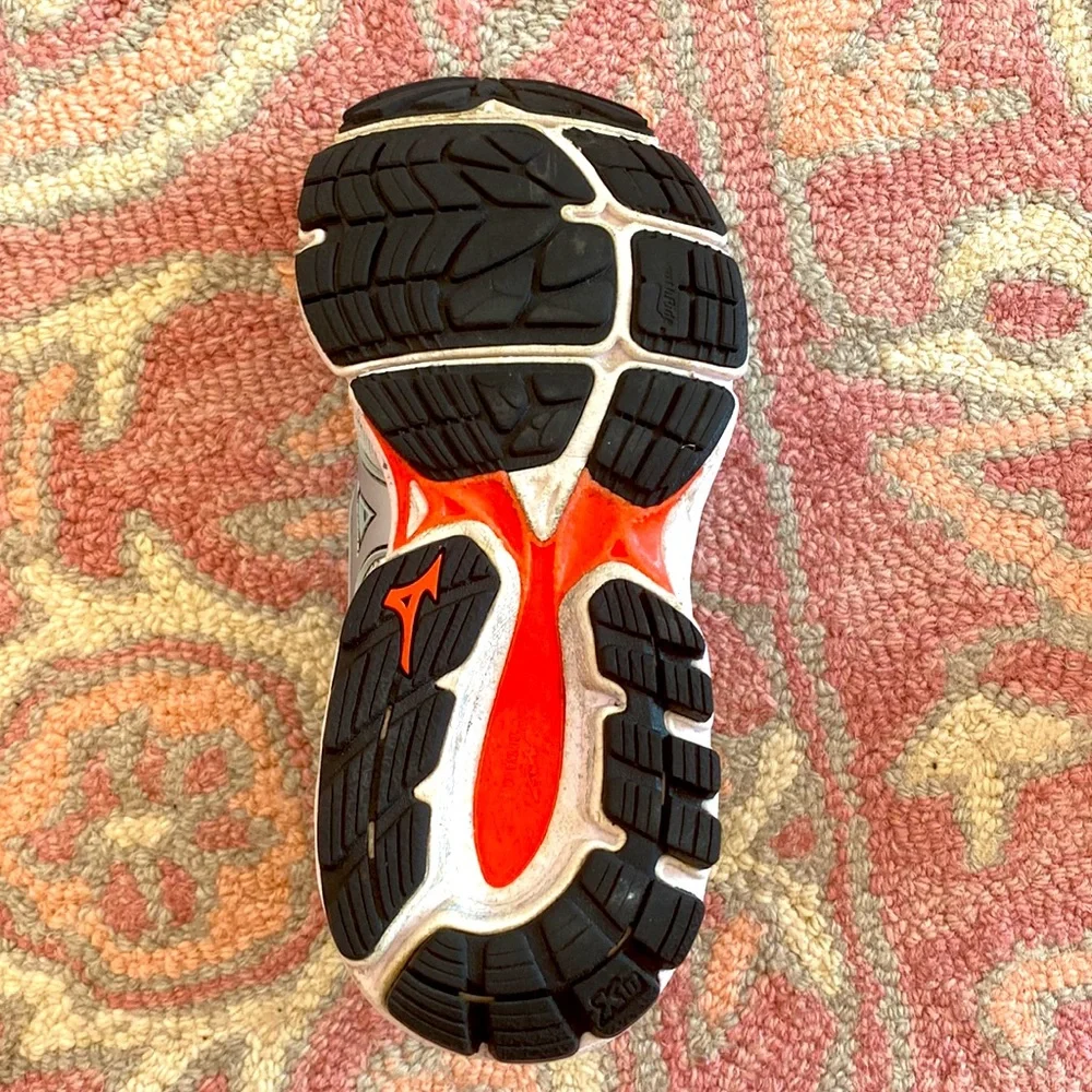 Women’s Mizuno Wave Inspire 15 Series. - Picture 5 of 5